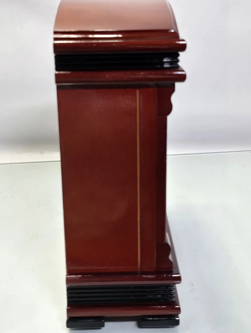 Bulova Quartz Westminster Chime Mantel Clock Wood Case Tested Working Vintage